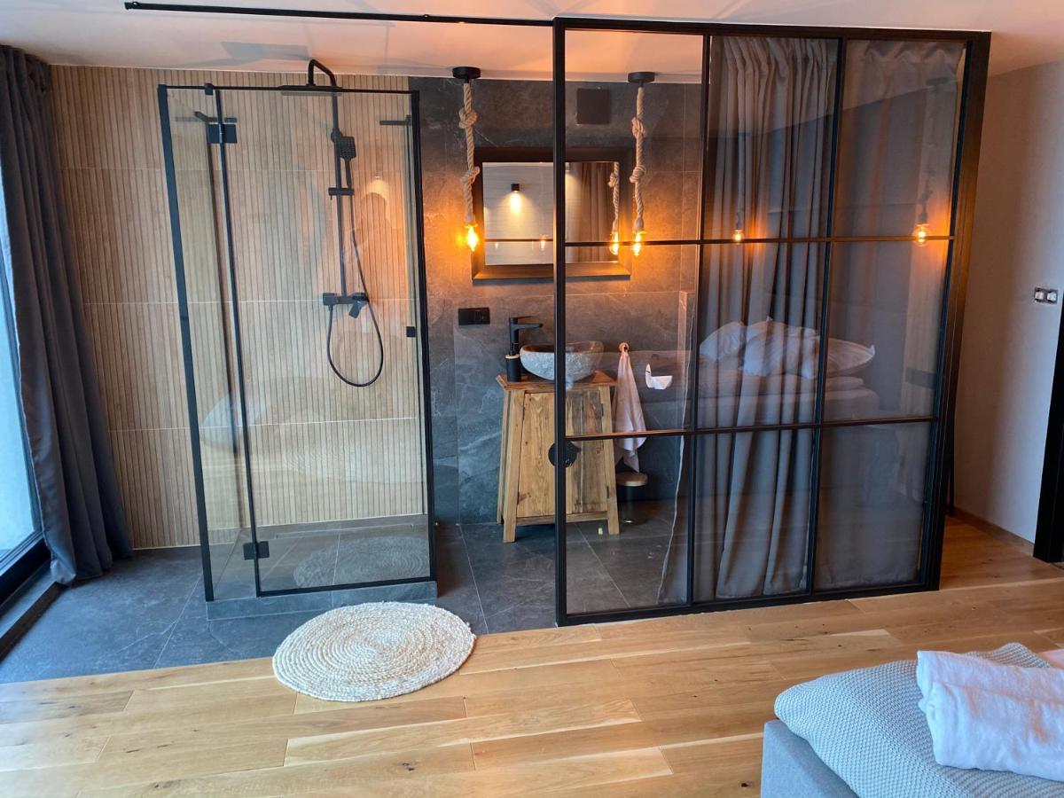 Rewa Cztery Pory Roku Villa Екстериор снимка